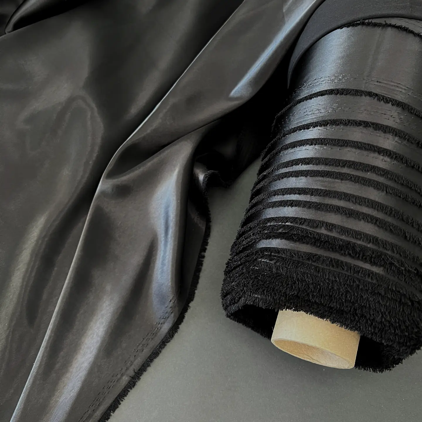 Satén Soft  -  180 gsm, 118 cm de ancho, 92% Poliéster, 8% Elastano 12