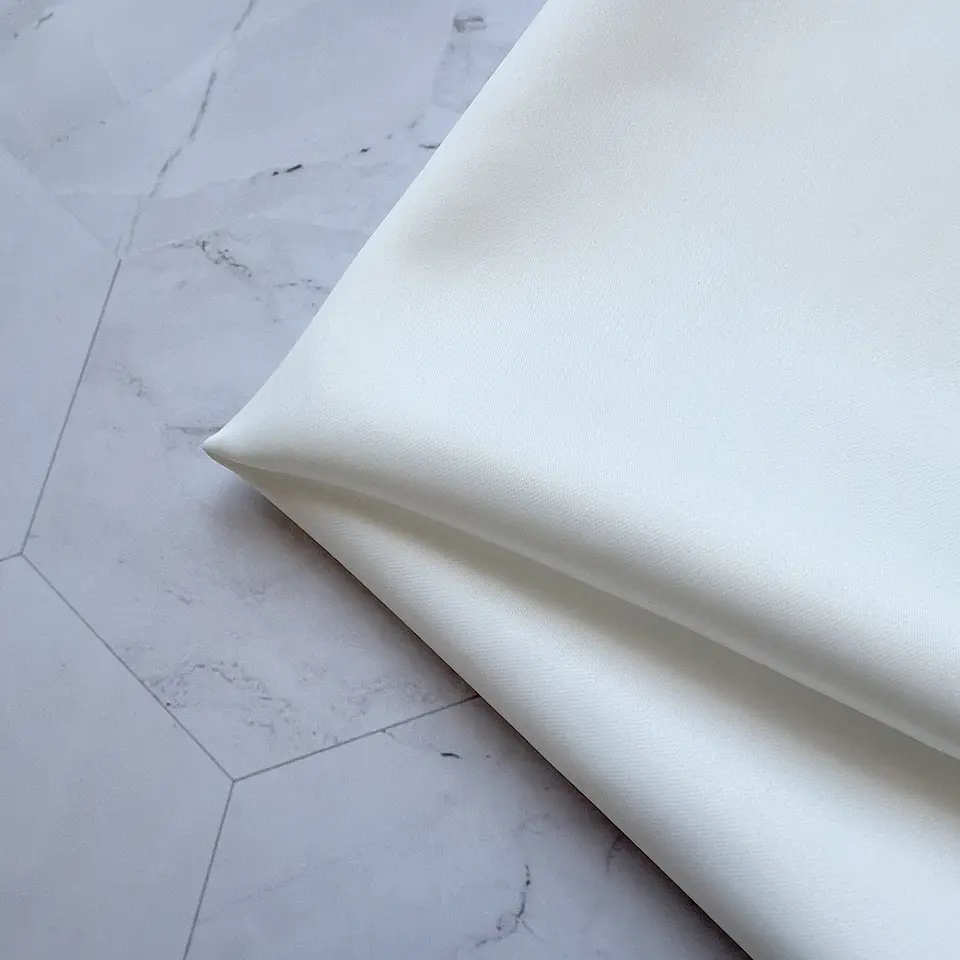 Piel de Ángel - Satén Mate 200 gsm, 150 cm de ancho, 5% elastano 13