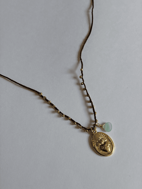 Collar Detente Hilo Bordado 