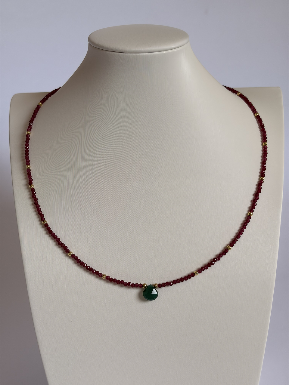 Collar Fucsia Piedra Verde 2