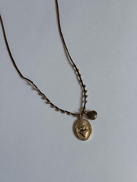 Collar Detente Hilo Bordado 