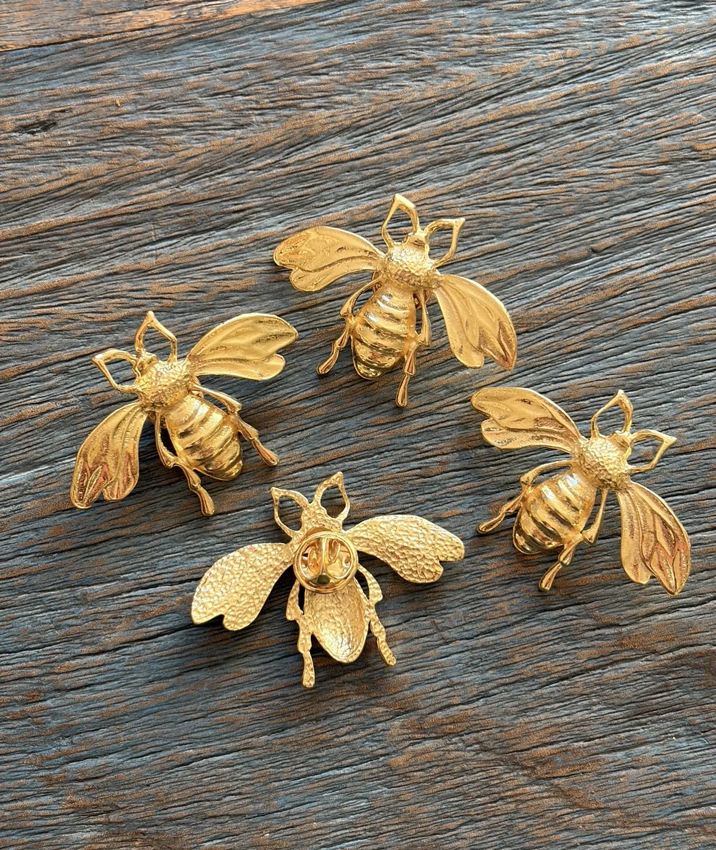 Prendedor Abeja 1