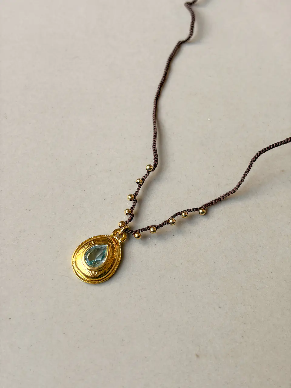Collar Gota Celeste 1