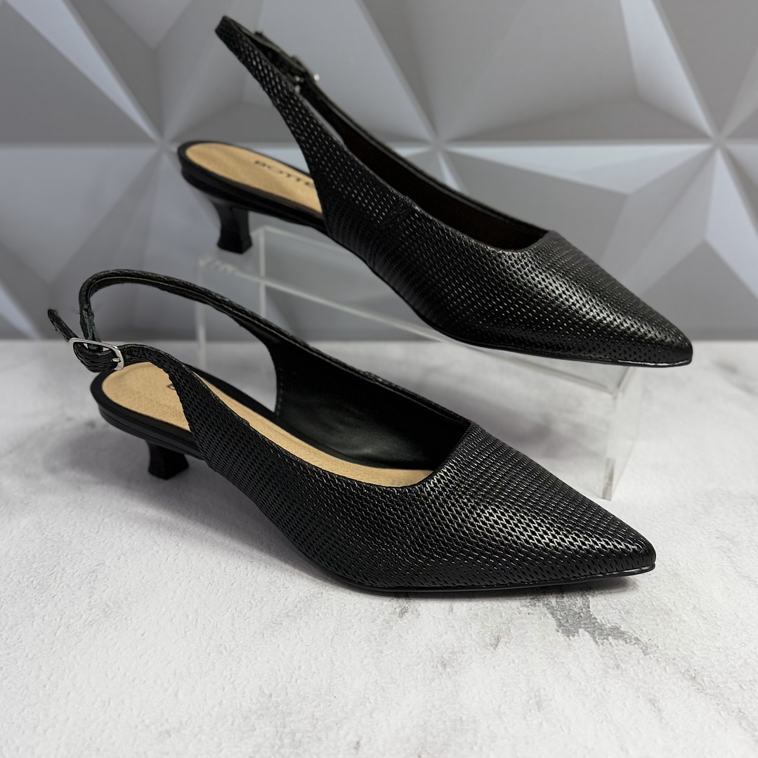 Stiletto destalonado negro en cuero bottero 1