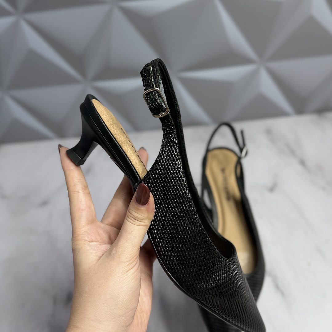 Stiletto destalonado negro en cuero bottero 2