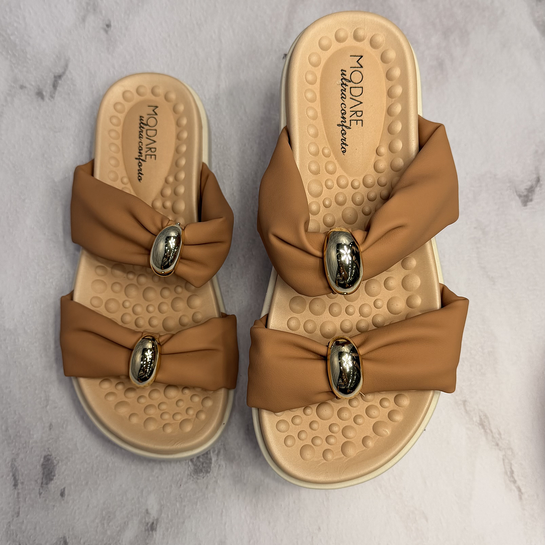 Sandalia nude sueca con herrajes, plantilla esporas modare 1