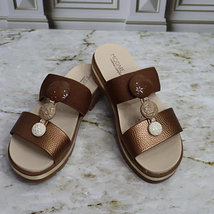  Sandalia bronce x café referencia Eliana 