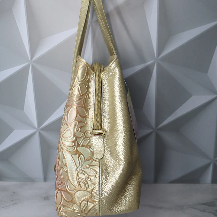 CARTERA JULIANA FLORAL DORADA 4