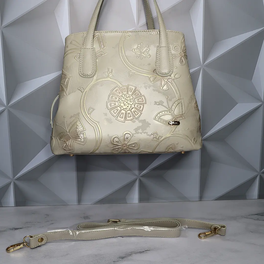 CARTERA JULIANA FLORAL TALCO  1
