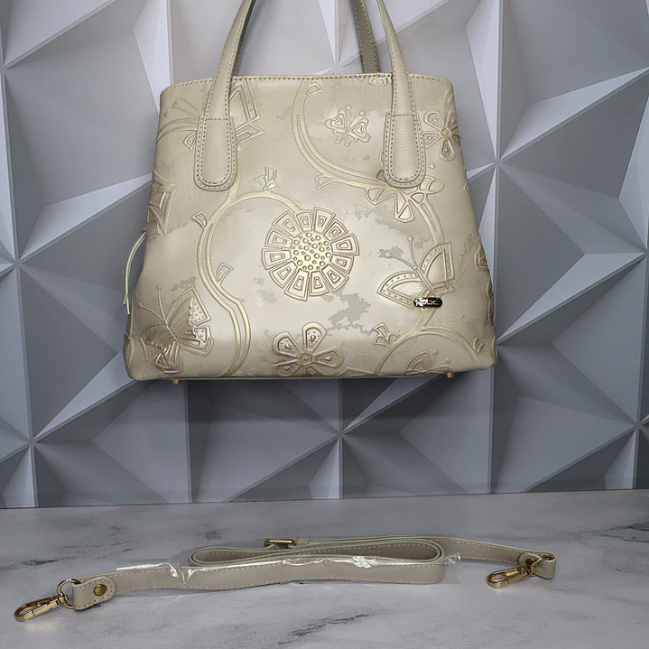 CARTERA JULIANA FLORAL TALCO  1