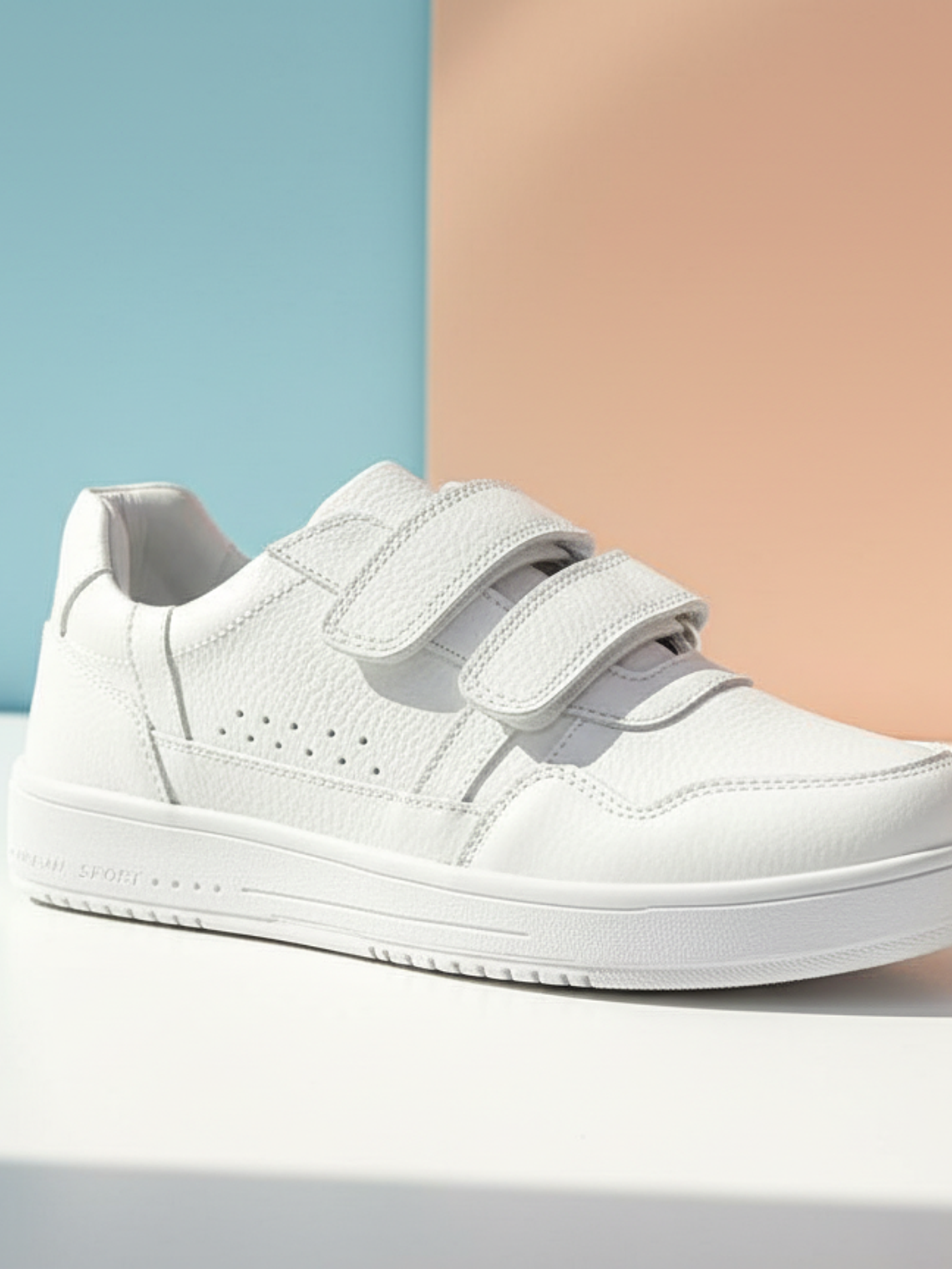 Zapatilla blanca unisex 1
