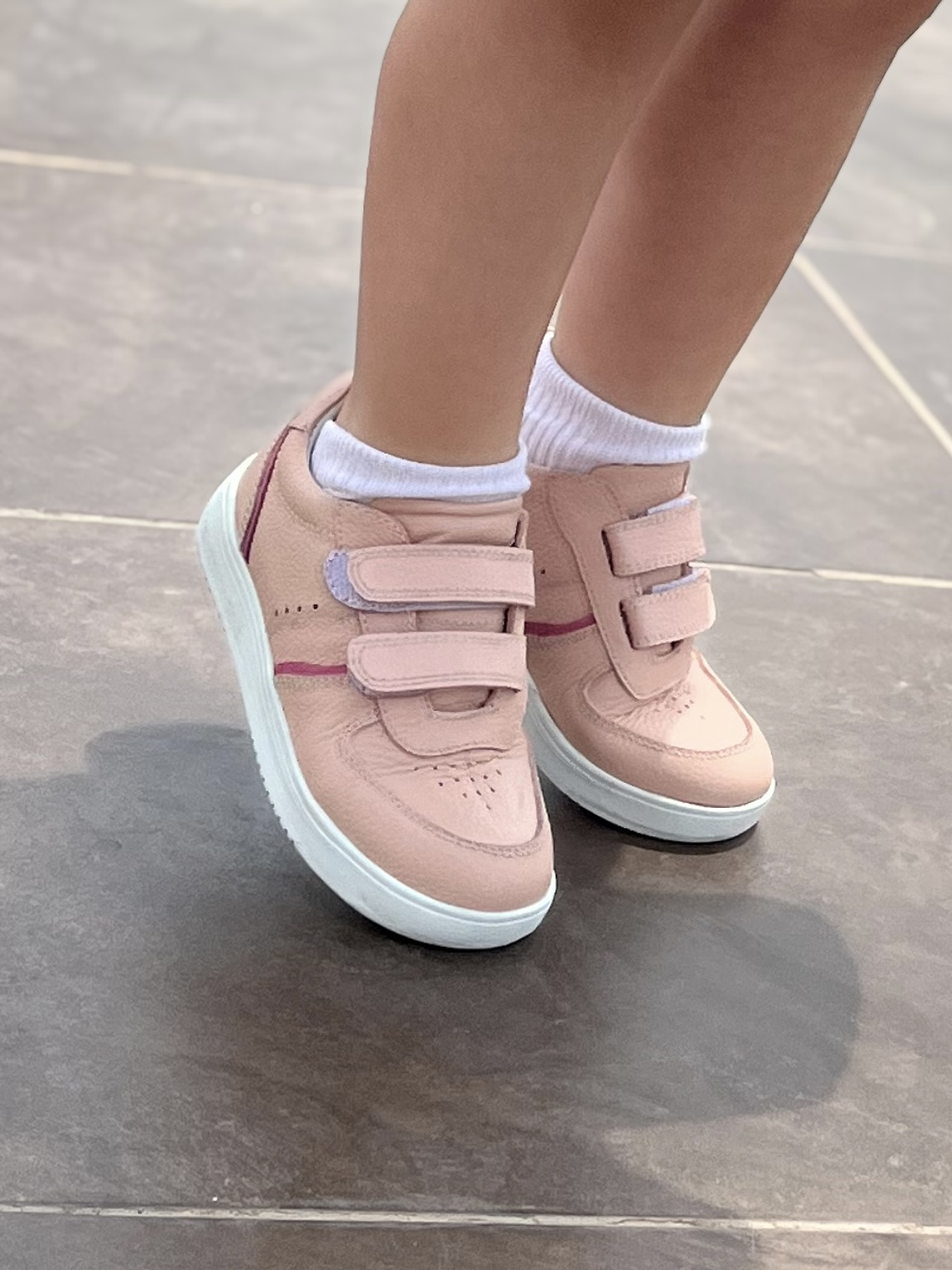 Zapatilla de Niña con Velcro 3