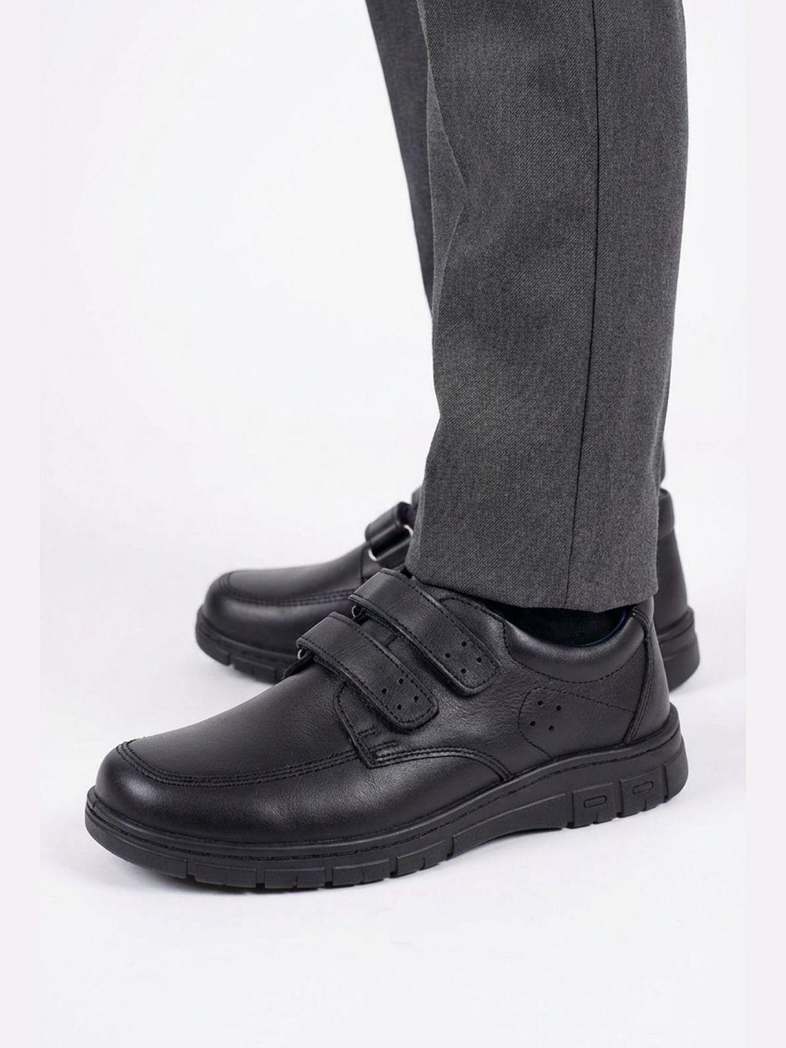 Zapato escolar Niño con velcro 4