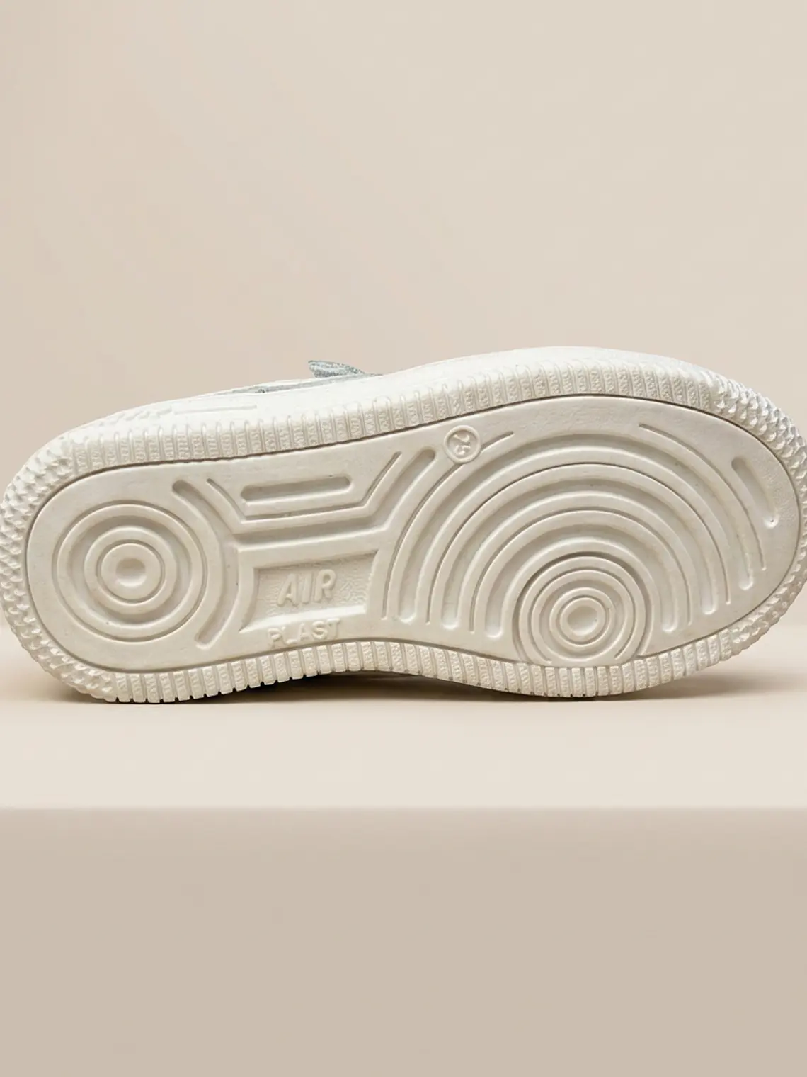 Zapatilla blanca unisex 2