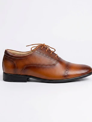 Zapato de vestir en punta