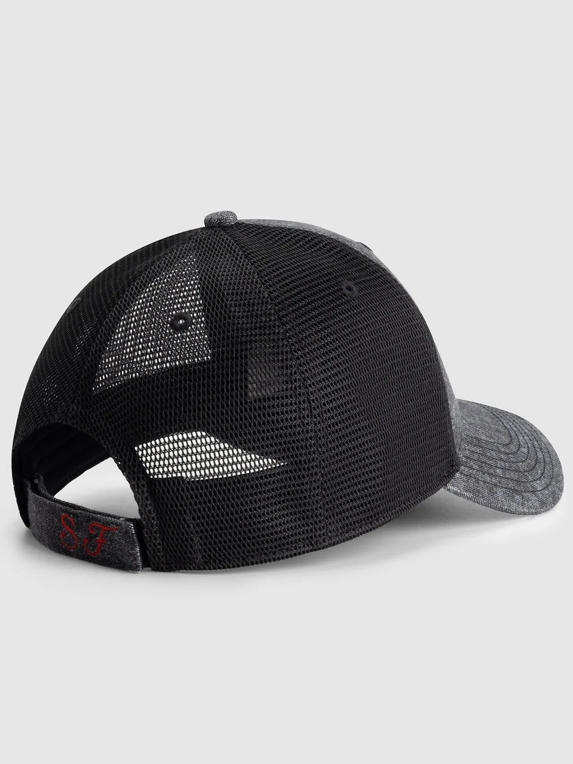 GORRA F1 FERRARI TRUCKER 2025 2