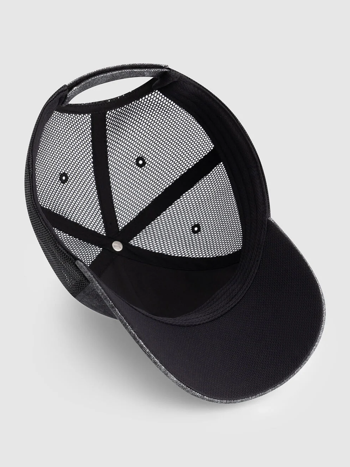 GORRA F1 FERRARI TRUCKER 2025 4