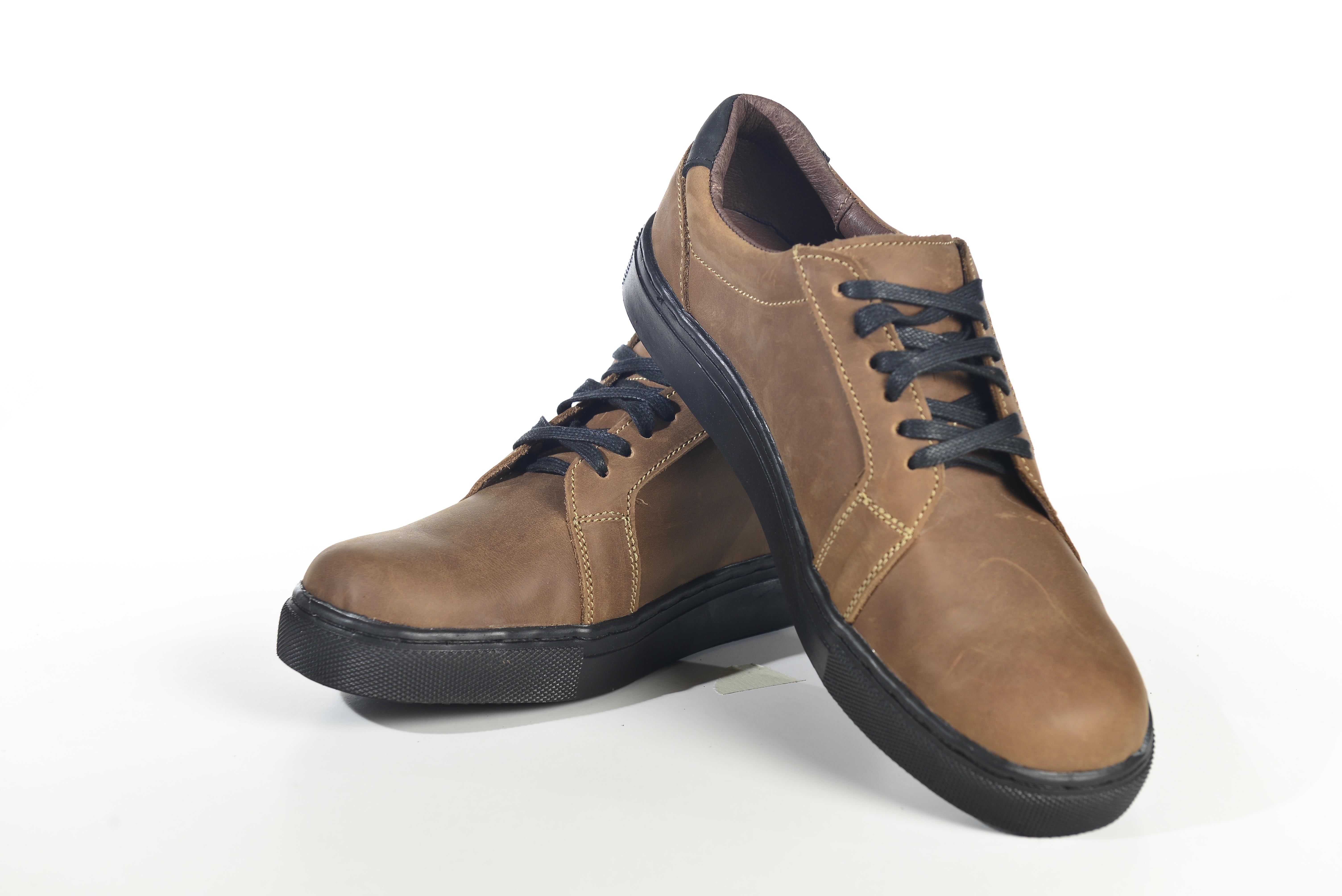 Zapatillas Urbanas Hombre Cuero Nigel Café - 38