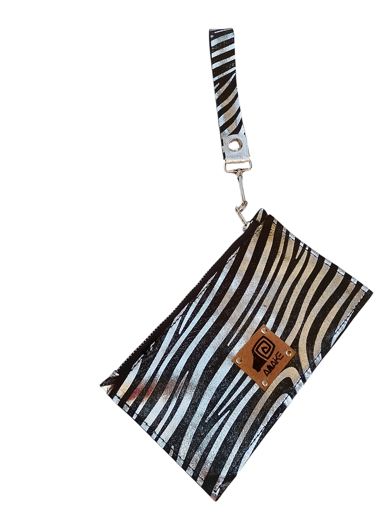 BILLETERA MUJER DE CUERO CEBRA BLANCO Y NEGRO 1