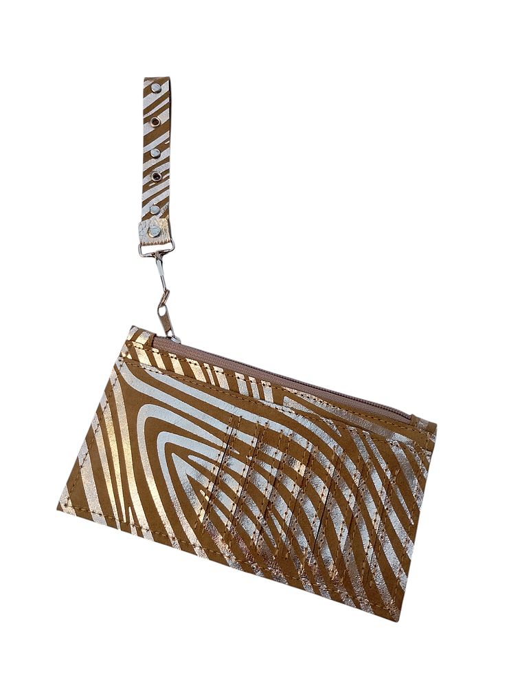 BILLETERA MUJER CUERO ANIMAL PRINT DORADO 2