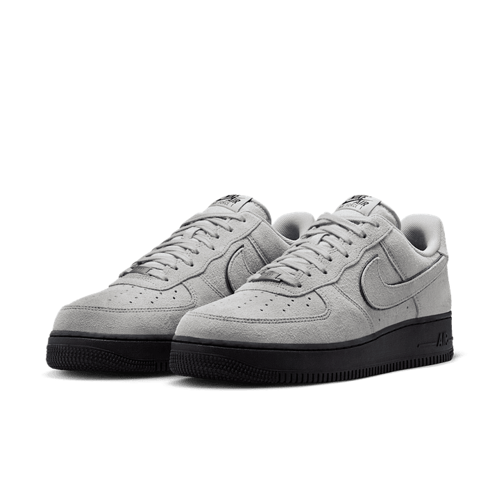 Nike Air Force 1 '07 LV8 1