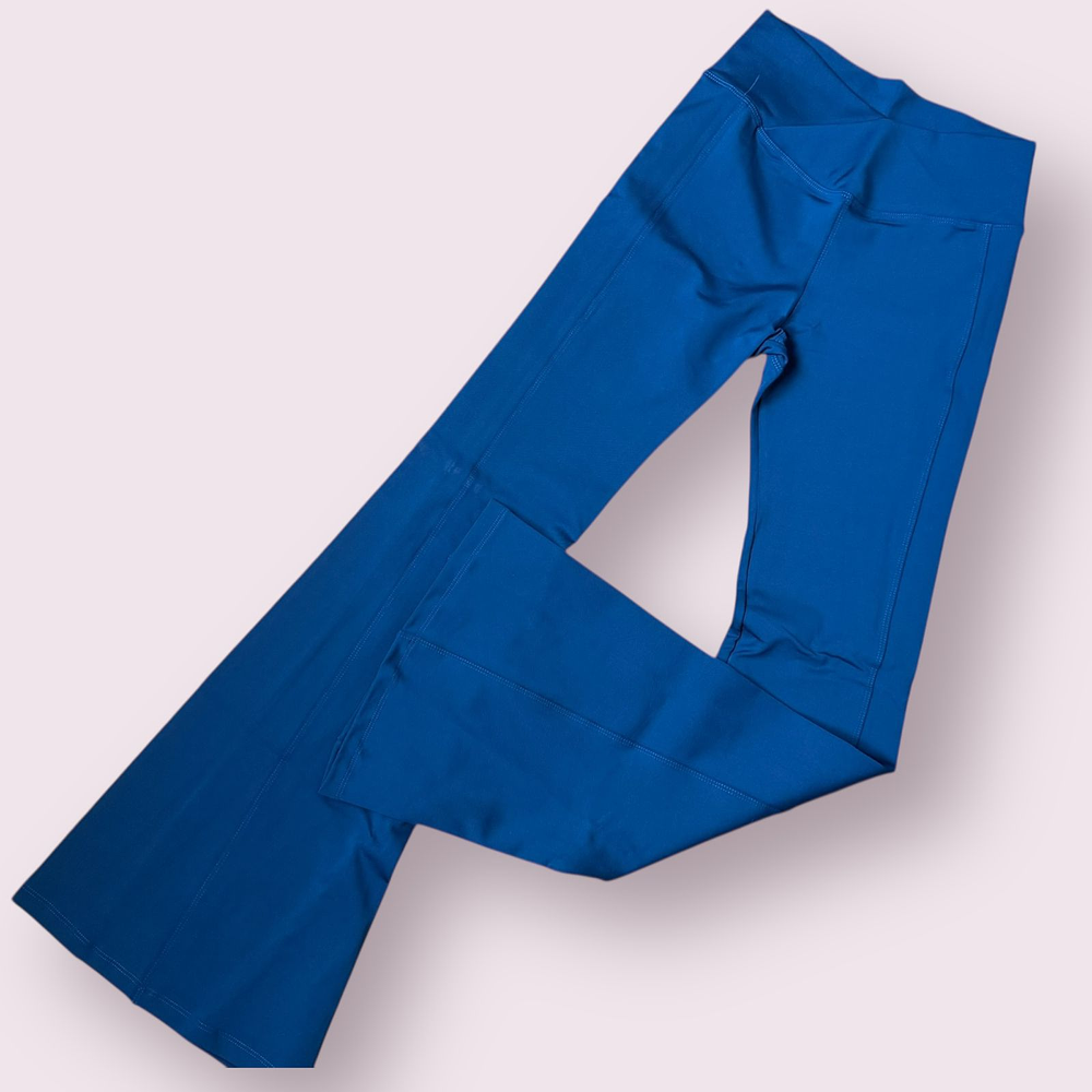 Calza Flare cruzada colores