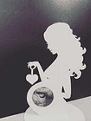 Grávida em MDF com Ecografia - Personalização para Celebrar a Gravidez