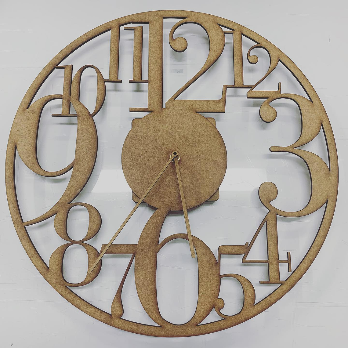 Relógio em MDF - Decoração de Parede Personalizada 1