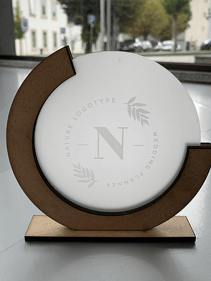 Troféu Personalizado - Decoração Exclusiva para Reconhecimento