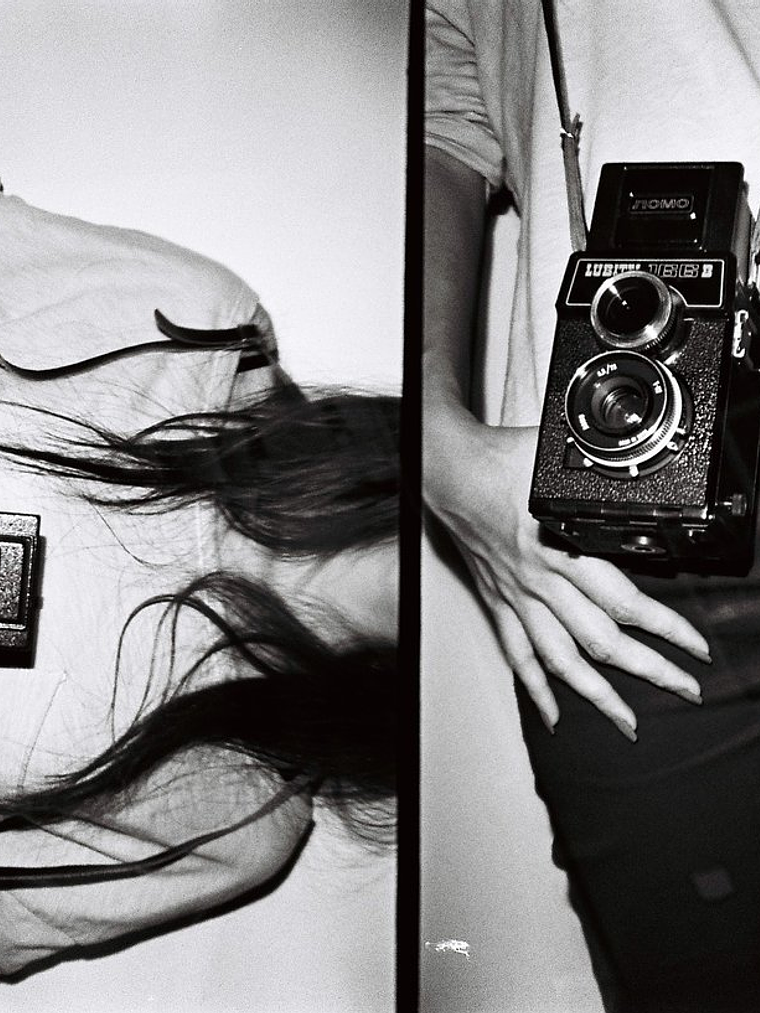 Lomo Lady Grey 35mm 3