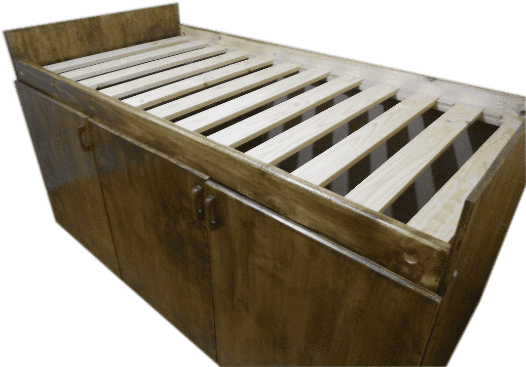 Cama con puertas
