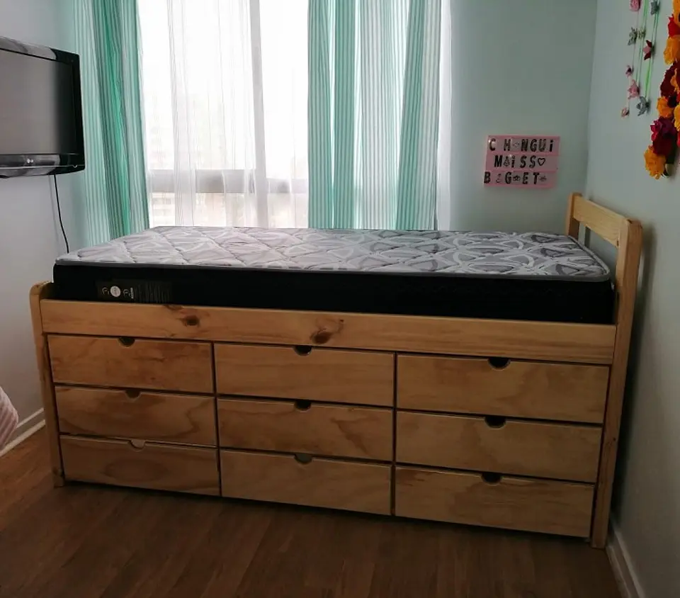 Cama con triple cajonera 2