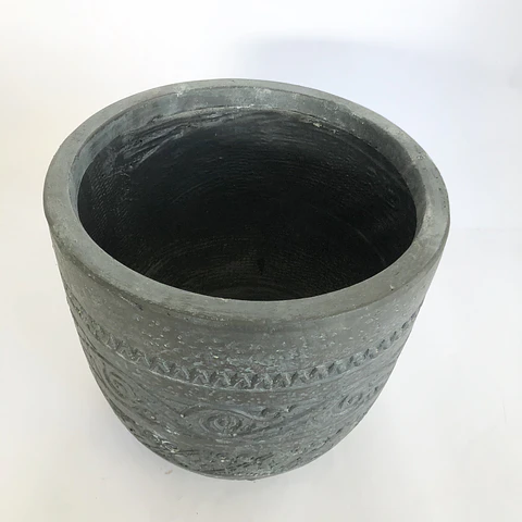 Macetero negro diseño
