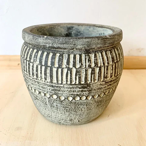 Macetero tribal gris