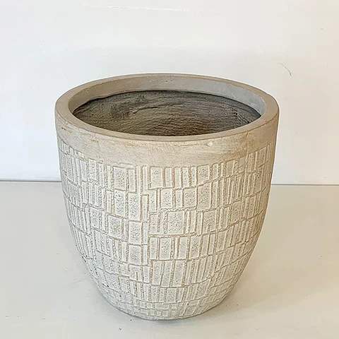 Macetero curvo cuadros beige