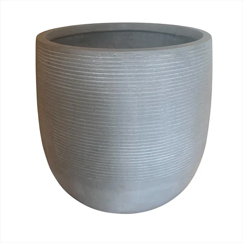 Macetero curvo líneas gris