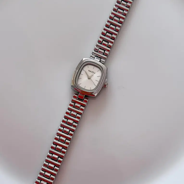 RELOJ MILÁN 1