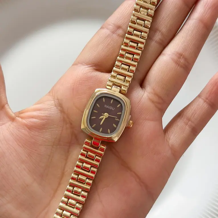 RELOJ AMARETTO 1