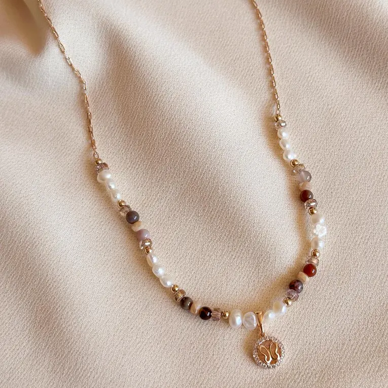 COLLAR METAMORFOSIS 1
