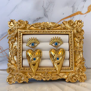 ARETE AMULET OF HEARTS