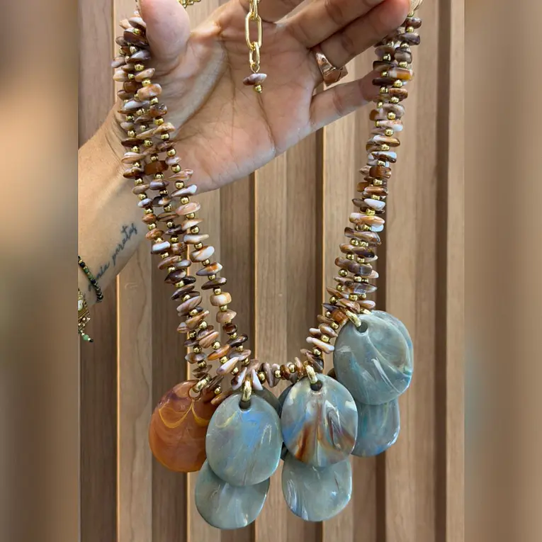 COLLAR EARTH STRANDS 1