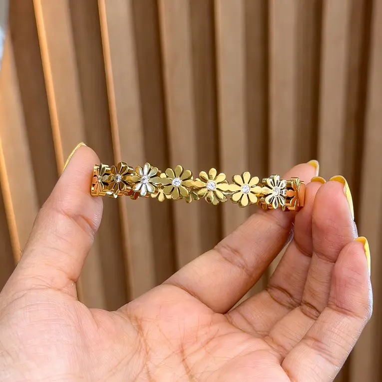 BANGLE FLOWERS 1