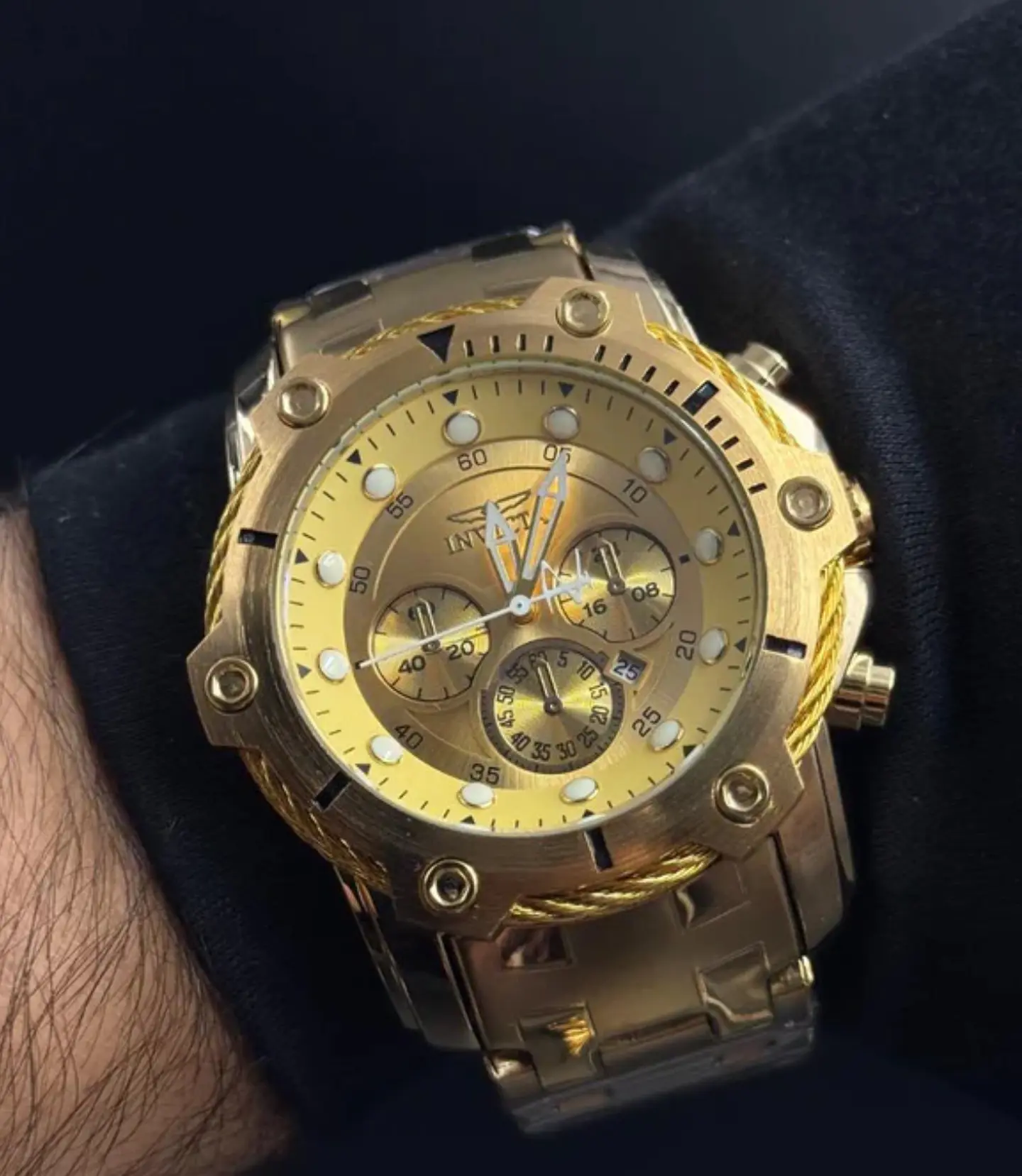 RELOJ  - marca INVICTA - garantizado  1