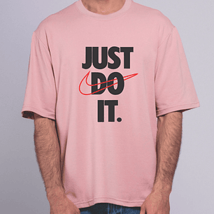 Camiseta Oversize 220g - Nike - palo rosa - talla L
