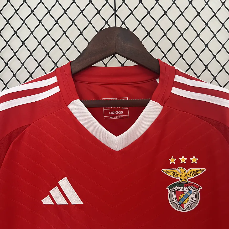 SL Benfica - Equipamento Principal 24/25 8