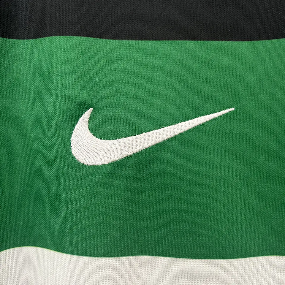 Sporting CP - Equipamento Principal 24/25 7