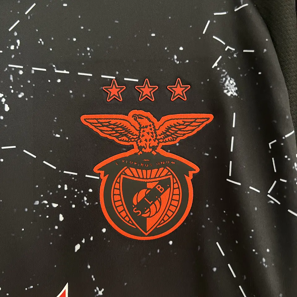 SL Benfica - Equipamento Secundário 24/25 2
