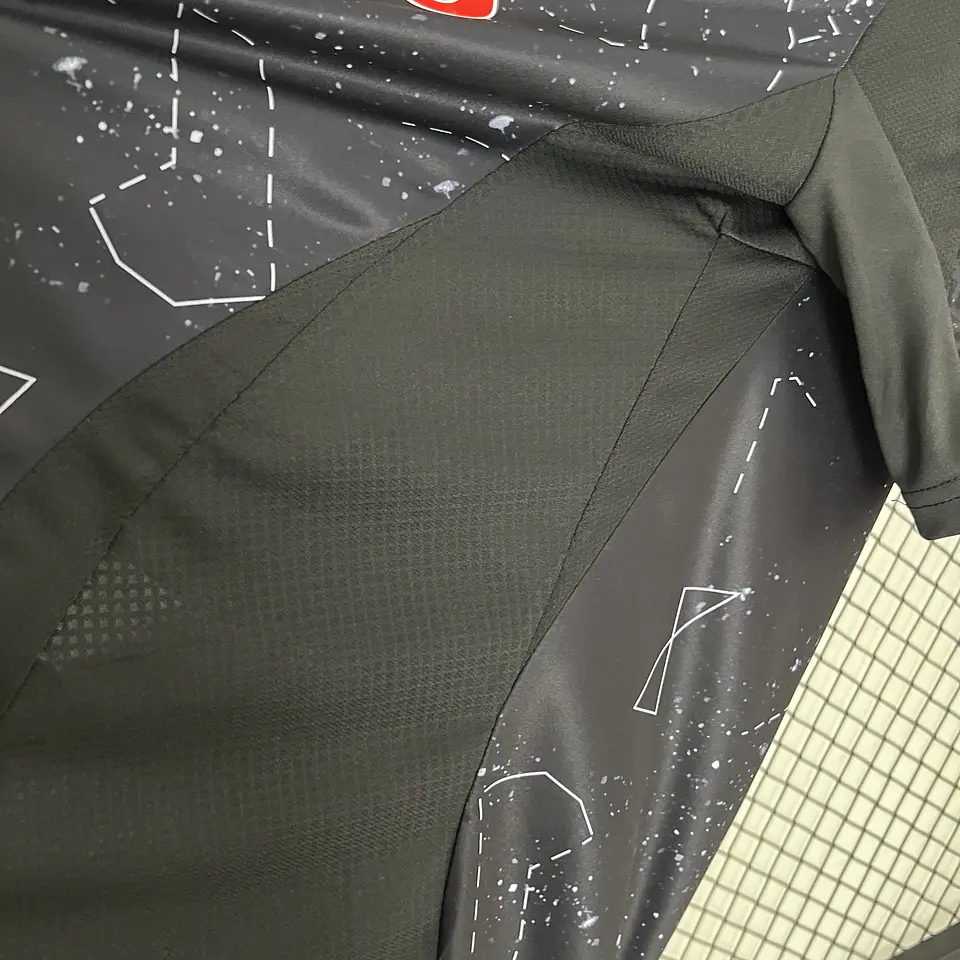 SL Benfica - Equipamento Secundário 24/25 6