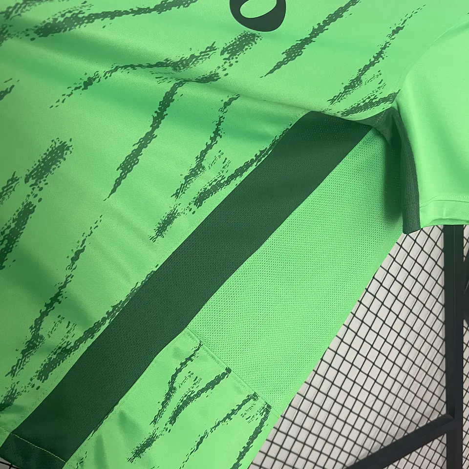 Sporting CP - Equipamento Alternativo 24/25 6