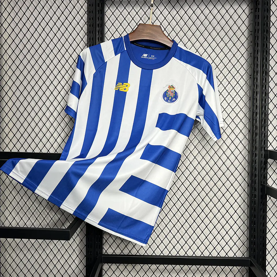 FC Porto - Equipamento de aquecimento 24/25 3